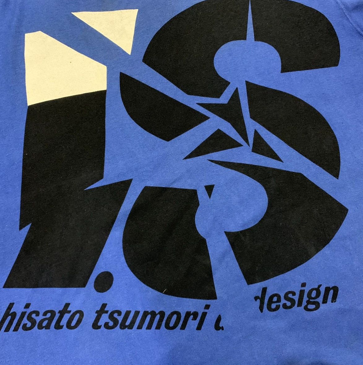 Issey Miyake 80s ISSEY MIYAKE PUNK GRAPHIC TSHIRT ASYMMETRIC BIG LOGO Size US XXL / EU 58 / 5 - 7 Thumbnail