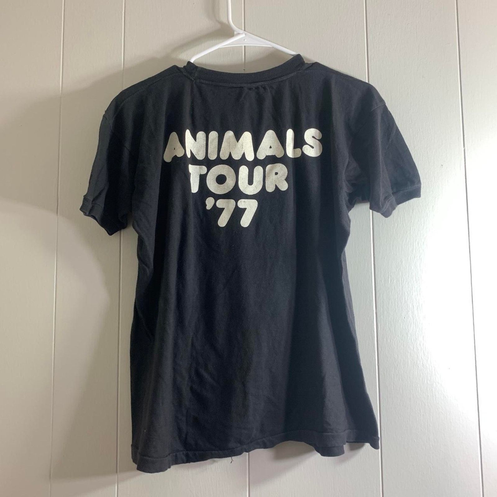 Vintage 1977 PINK FLOYD 77 Animals Tour double sided tee shirt L Pig Size US L / EU 52-54 / 3 - 6 Thumbnail