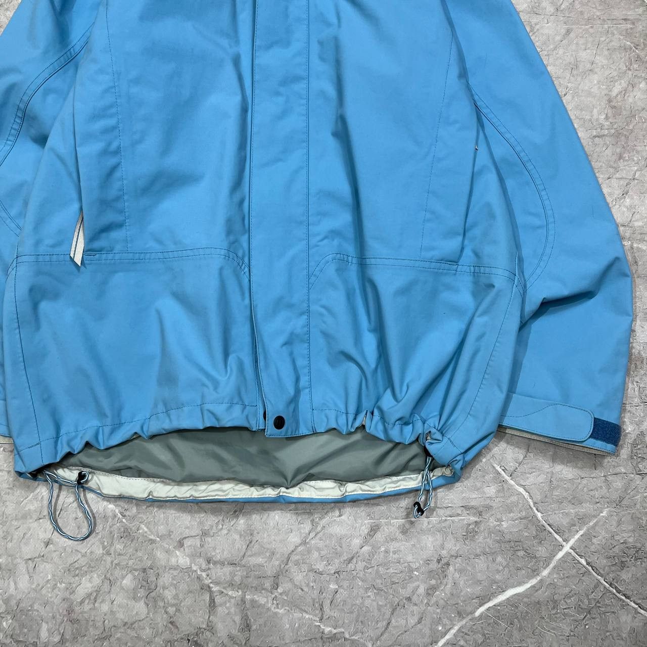 Berghaus Vintage Berghaus AquaFoil Blue Gorpcore Windbreaker Jacket Size US S / EU 44-46 / 1 - 7 Thumbnail