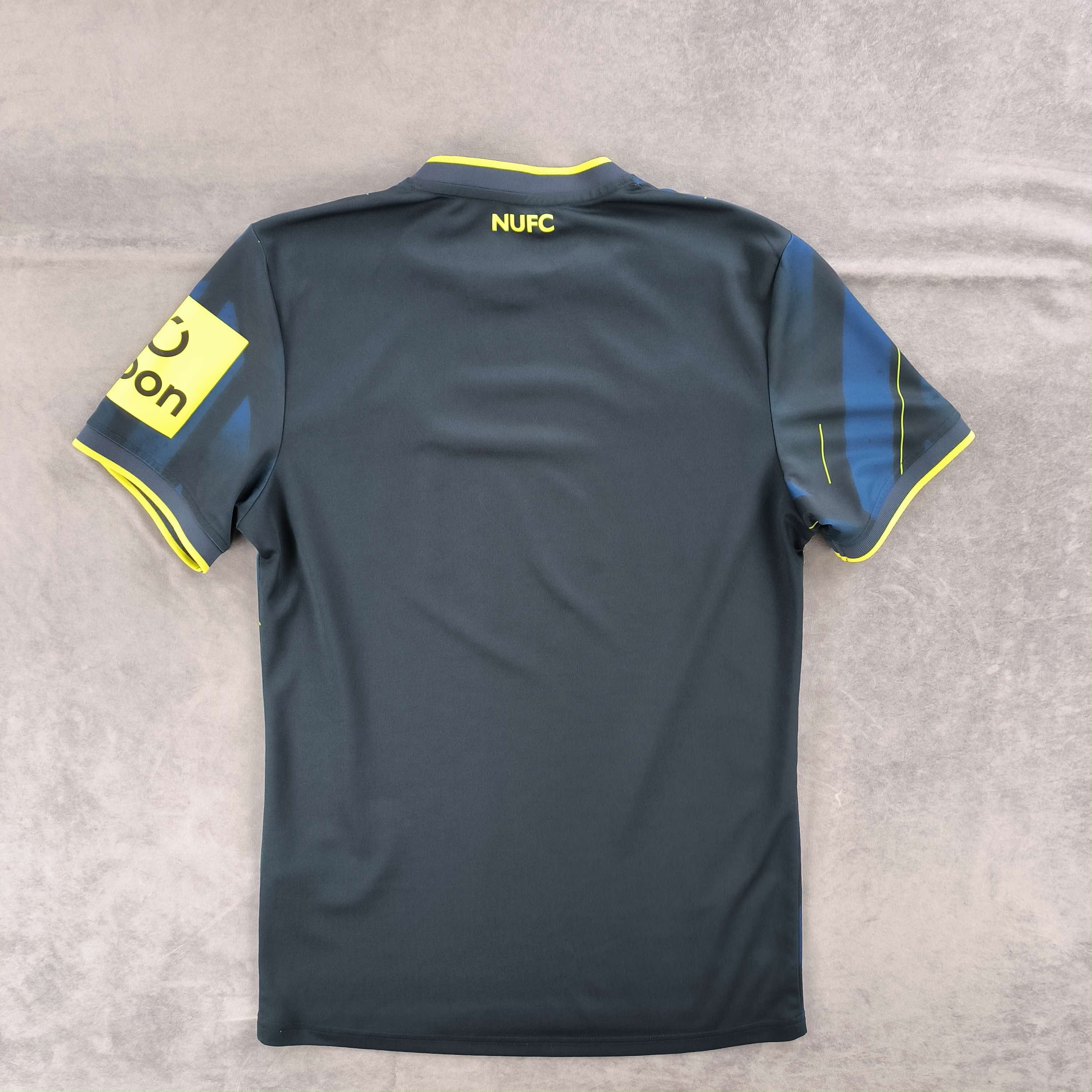 Castore Newcastle United 2023-24 Castore third football jersey sz S Size US S / EU 44-46 / 1 - 2 Thumbnail