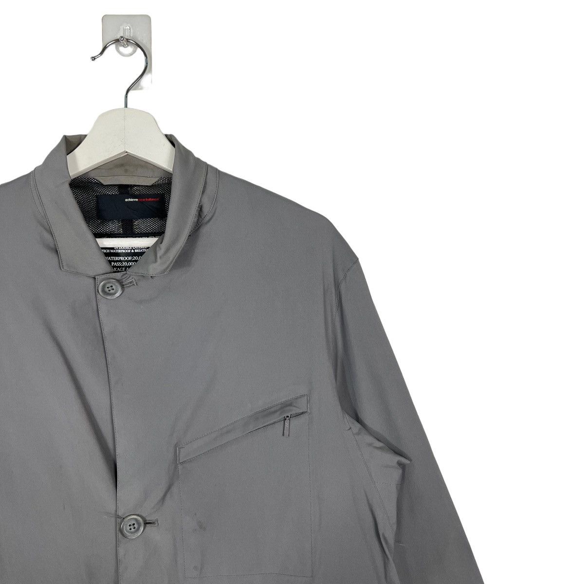 New Balance 🔥 ACHIEVE NEW BALANCE SEAM SEALED GARMENT IN DOUBLE LAYERED Size US M / EU 48-50 / 2 - 6 Thumbnail
