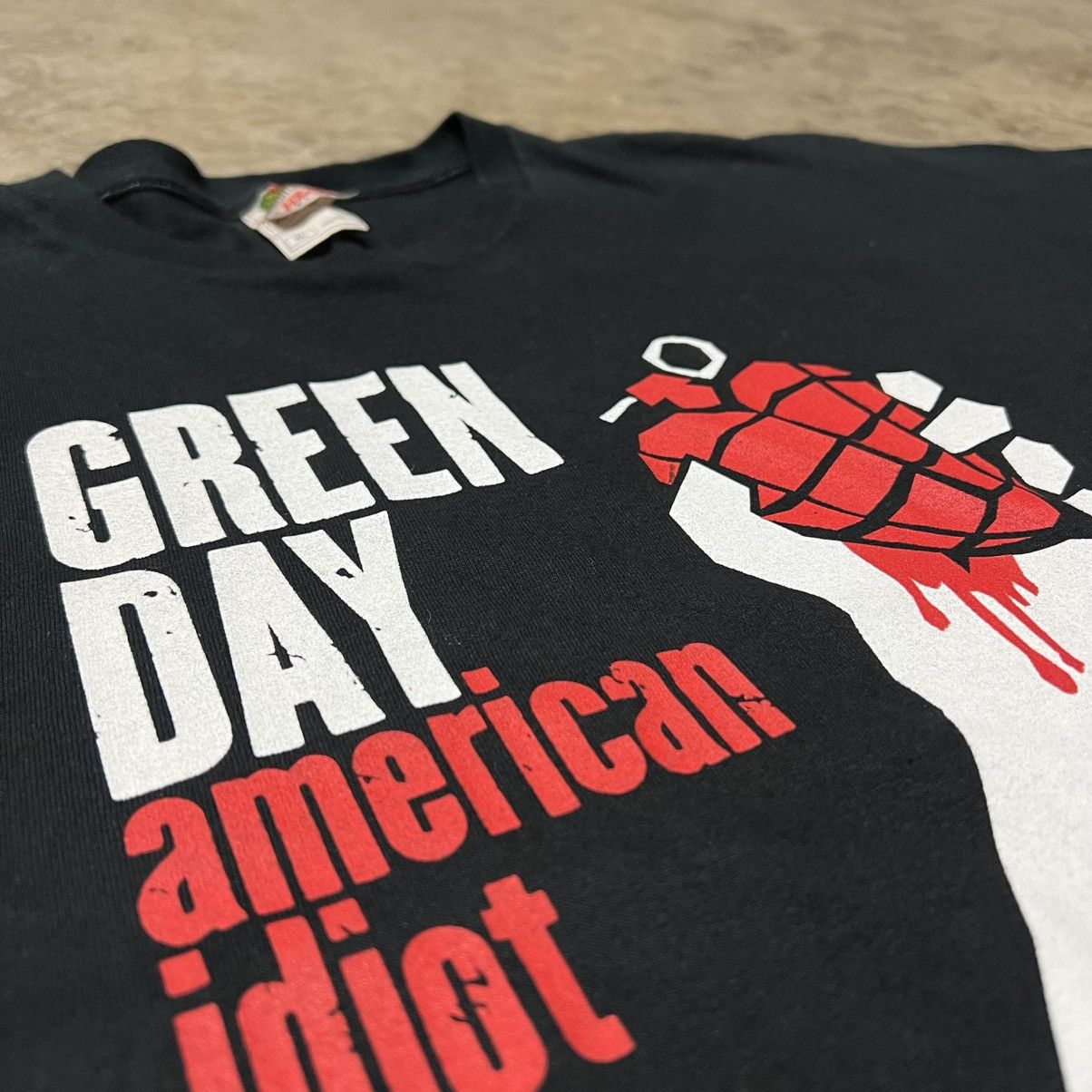 Band Tees × Vintage Vintage 2004 Green Day American Idiot Alt/Rock Band T-Shirt Size US XL / EU 56 / 4 - 4 Thumbnail