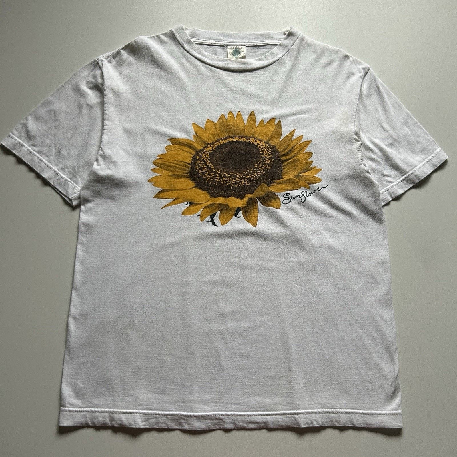 Vintage Vintage 90s Sunflower Art T Shirt XL Wildlife Flower Floral Size US XL / EU 56 / 4 - 1 Thumbnail