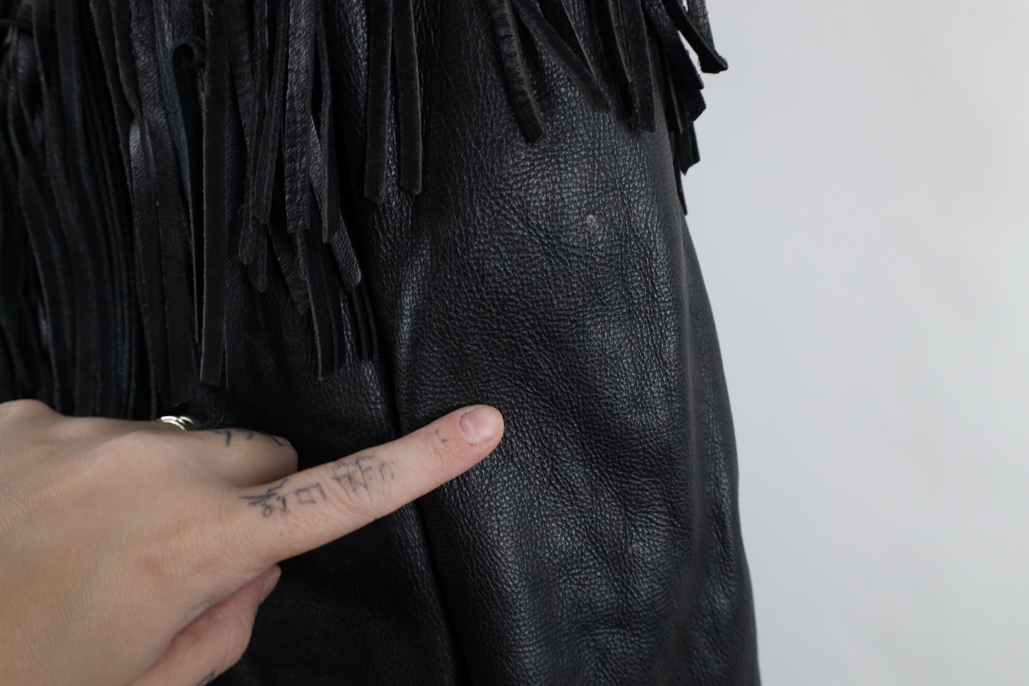 Vintage Vintage 90s Streetwear Leather Fringed Motorcycle Jacket Size US XXL / EU 58 / 5 - 4 Thumbnail