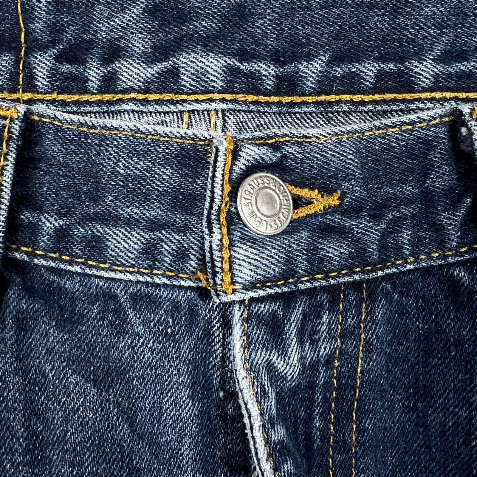 Levi's × Vintage Vintage 90s Levi's 528 Jeans 33x31 Metro Fit Denim Pants Size US 33 - 3 Thumbnail