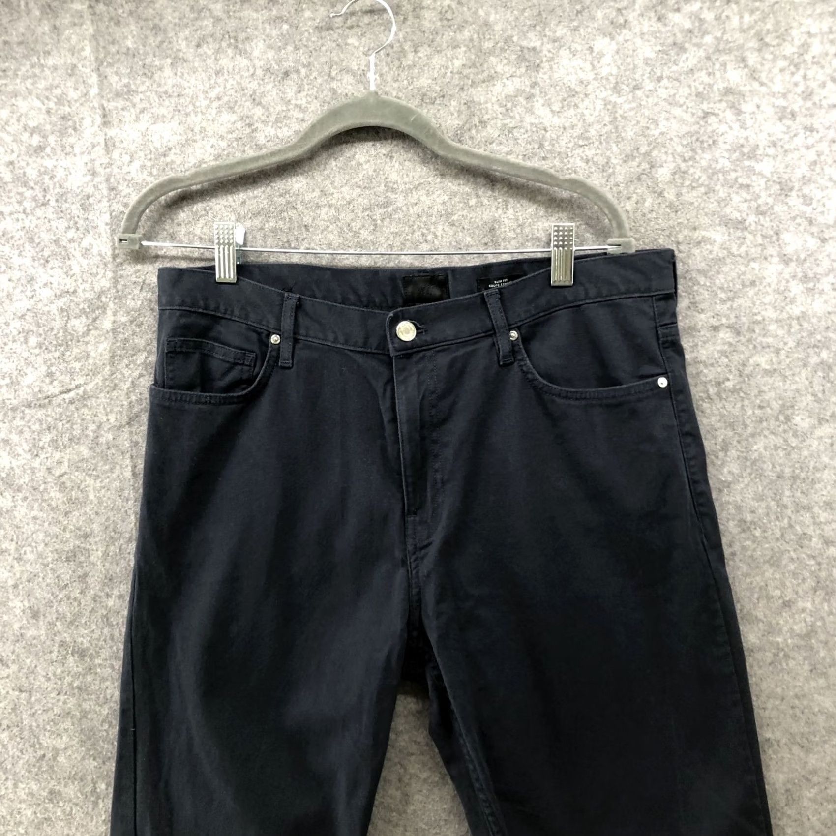 H&M H&M Slim Fit Chino Pants Mens 31x31 Navy Blue Dark Wash Stretch Straight Pants Mens 31 Navy Blue Chino Stretch Casual Straight Slant/Slash Pocket Size US 31 - 3 Thumbnail