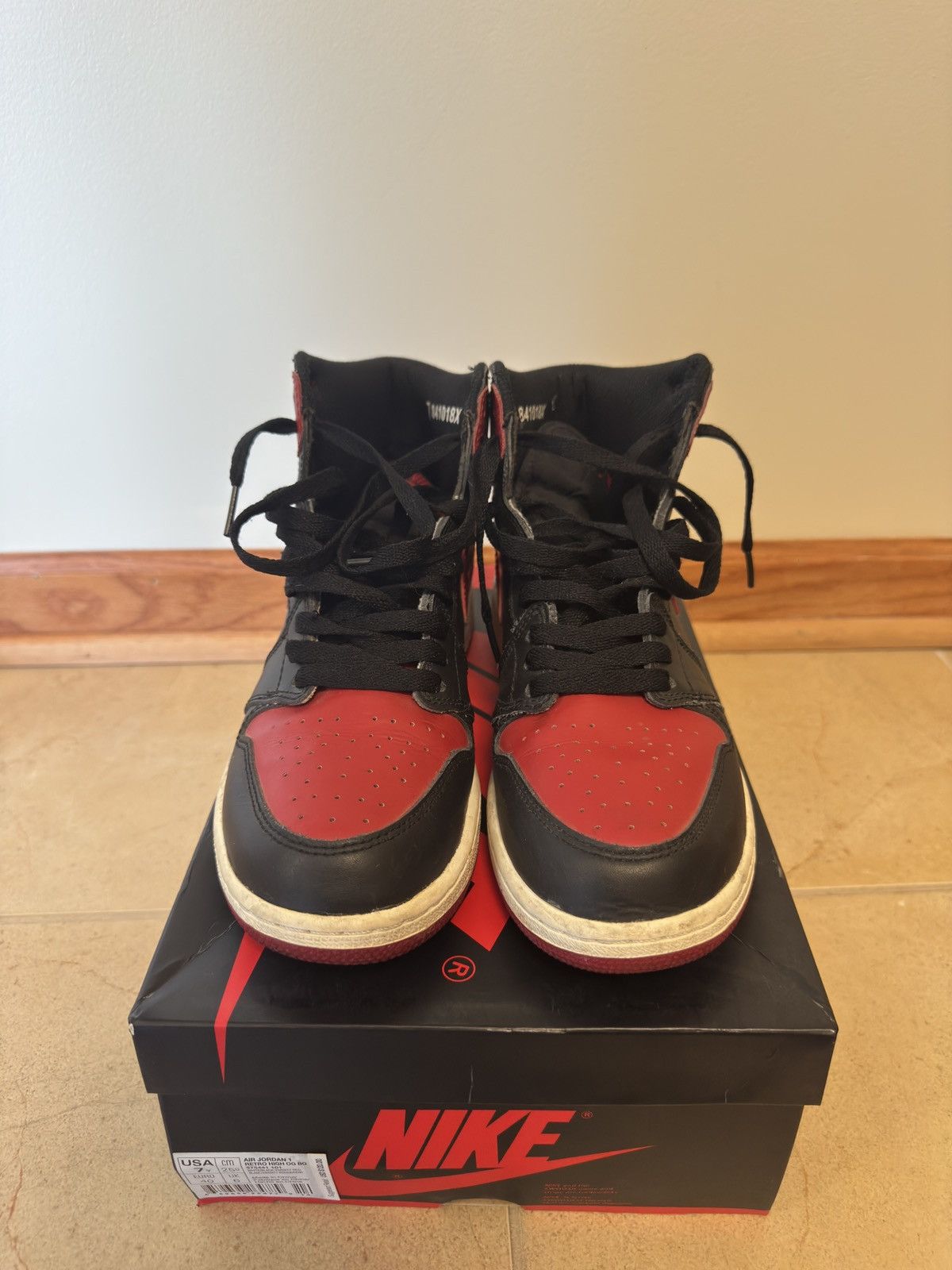 Jordan Brand Jordan 1 Retro High OG “Bred Banned” (2016) – GS Size 7Y Size US 7 / EU 40 - 3 Thumbnail