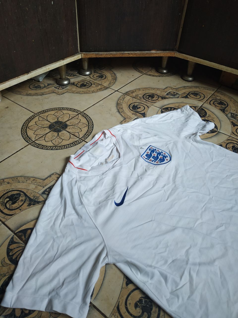 Nike Nike England 2018 World Cup Home Football Shirt Jersey L Size US L / EU 52-54 / 3 - 10 Thumbnail