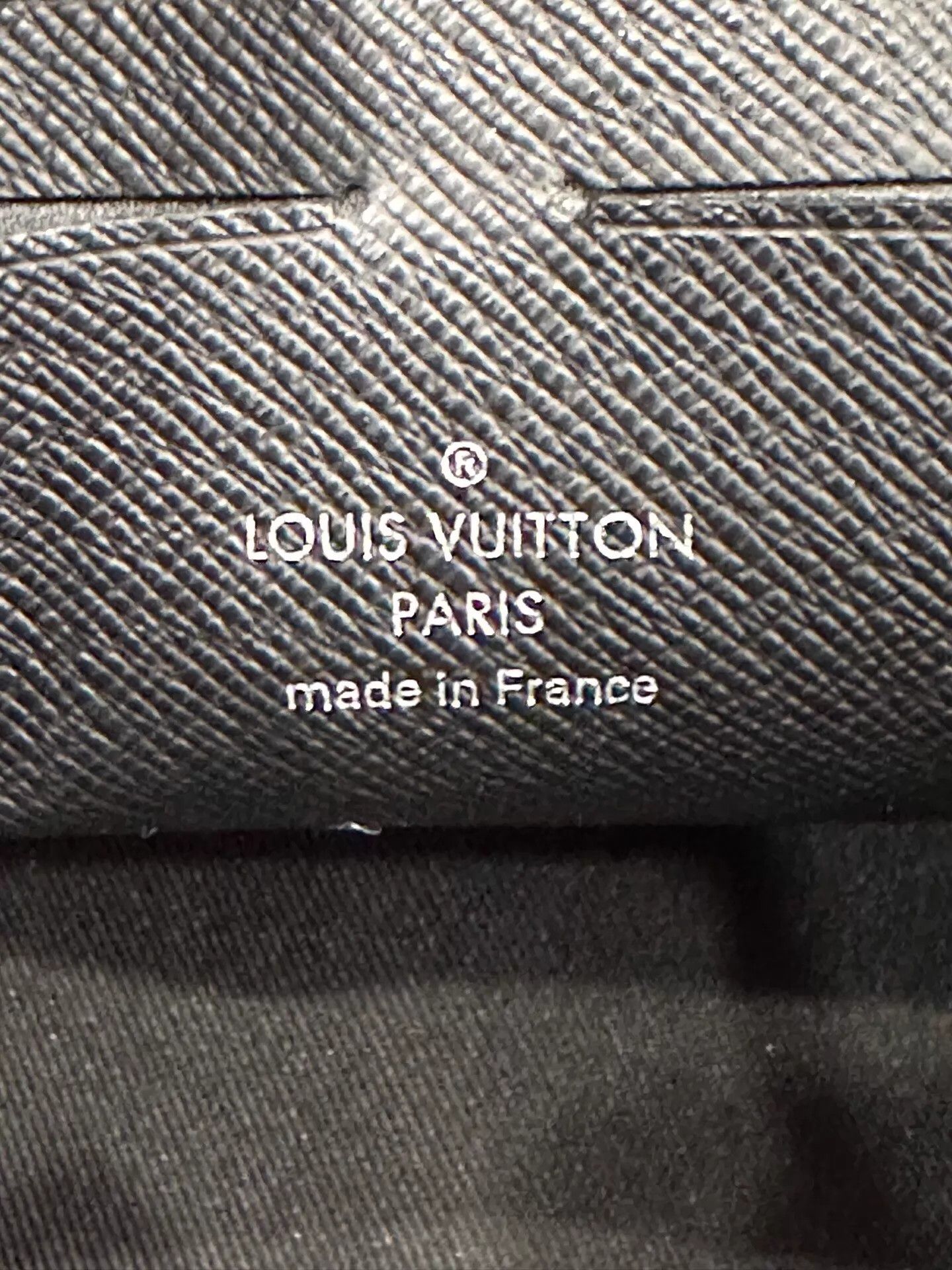 Louis Vuitton LV Pochette Voyage Black Monogram 27cm Chip 99 New Auth Size ONE SIZE - 8 Thumbnail