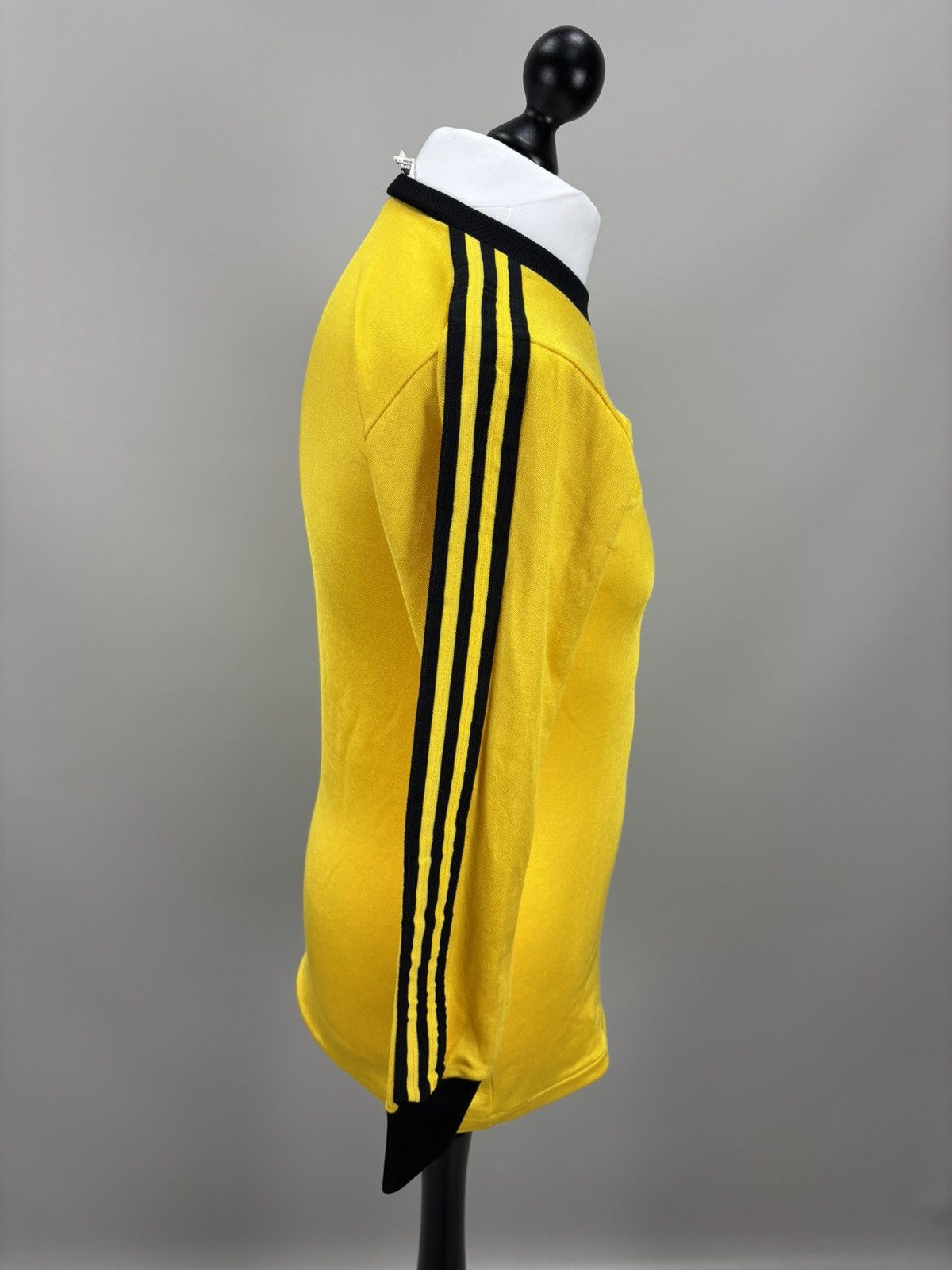 Adidas Mens vintage soccer long sleeve Adidas Erima Size Medium Size US S / EU 44-46 / 1 - 5 Thumbnail