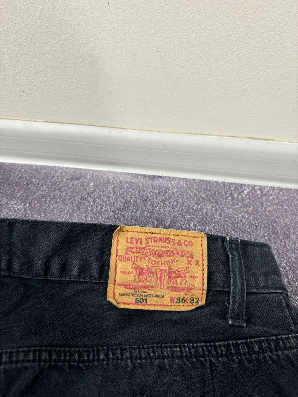 Levi's Vintage Levi’s 501 Y2K Hype Black Denim Shorts Jorts Size US 36 / EU 52 - 7 Thumbnail