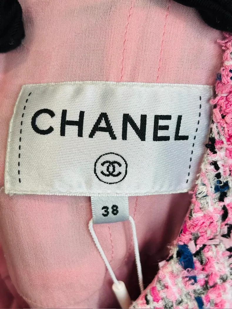Chanel Chanel 23 Spring and Summer Pink Pearl Tweed Suspender Dre Size XS / US 0-2 / IT 36-38 - 5 Thumbnail