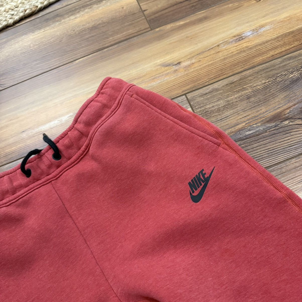 Nike Red Nike Tech Fleece Joggers Sweatpants Size US 26 / EU 42 - 3 Thumbnail