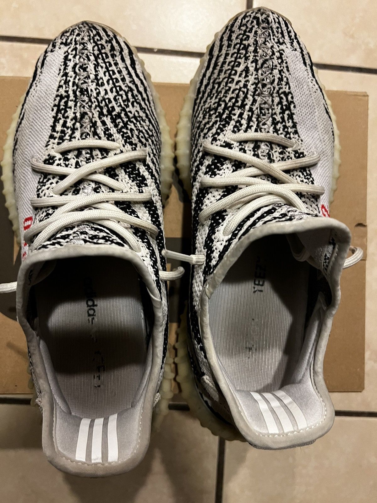 Adidas Adidas Yeezy 350 Zebra Size US 9.5 / EU 42-43 - 6 Thumbnail