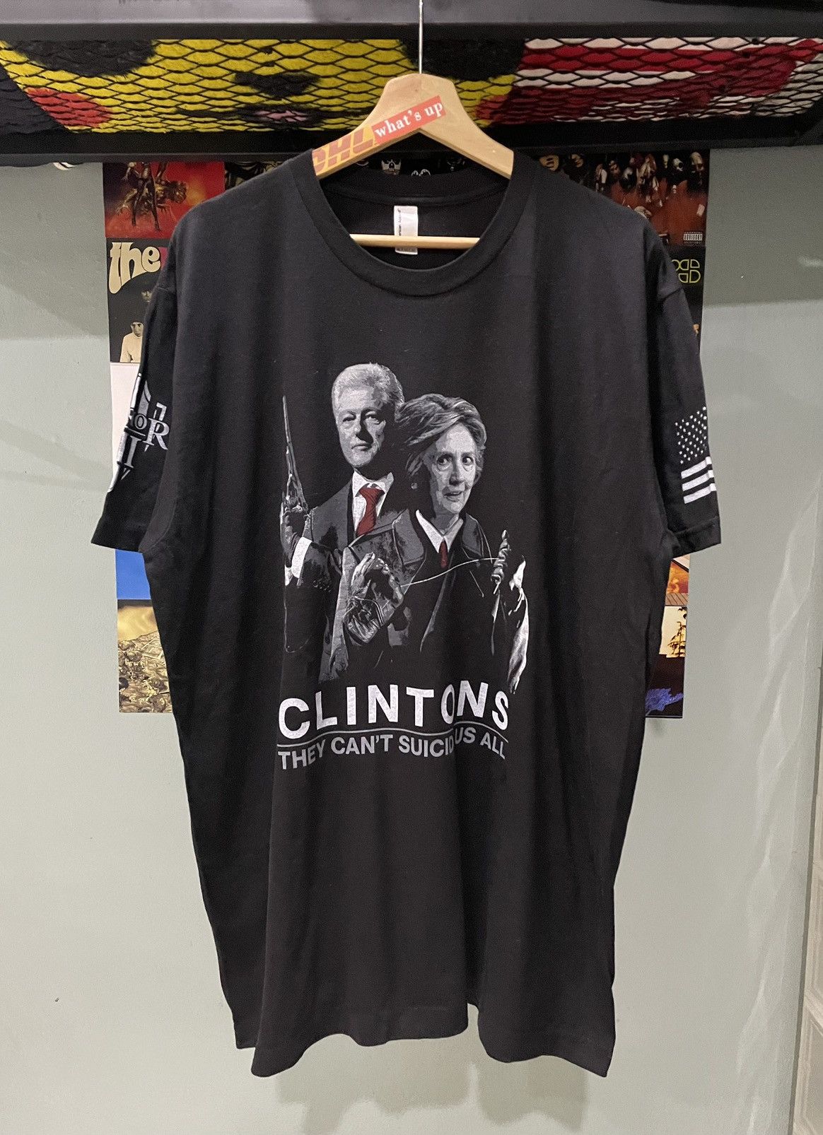 Vintage Vintage Y2K Clinton's Parody Tee Size US XL / EU 56 / 4 - 1 Thumbnail