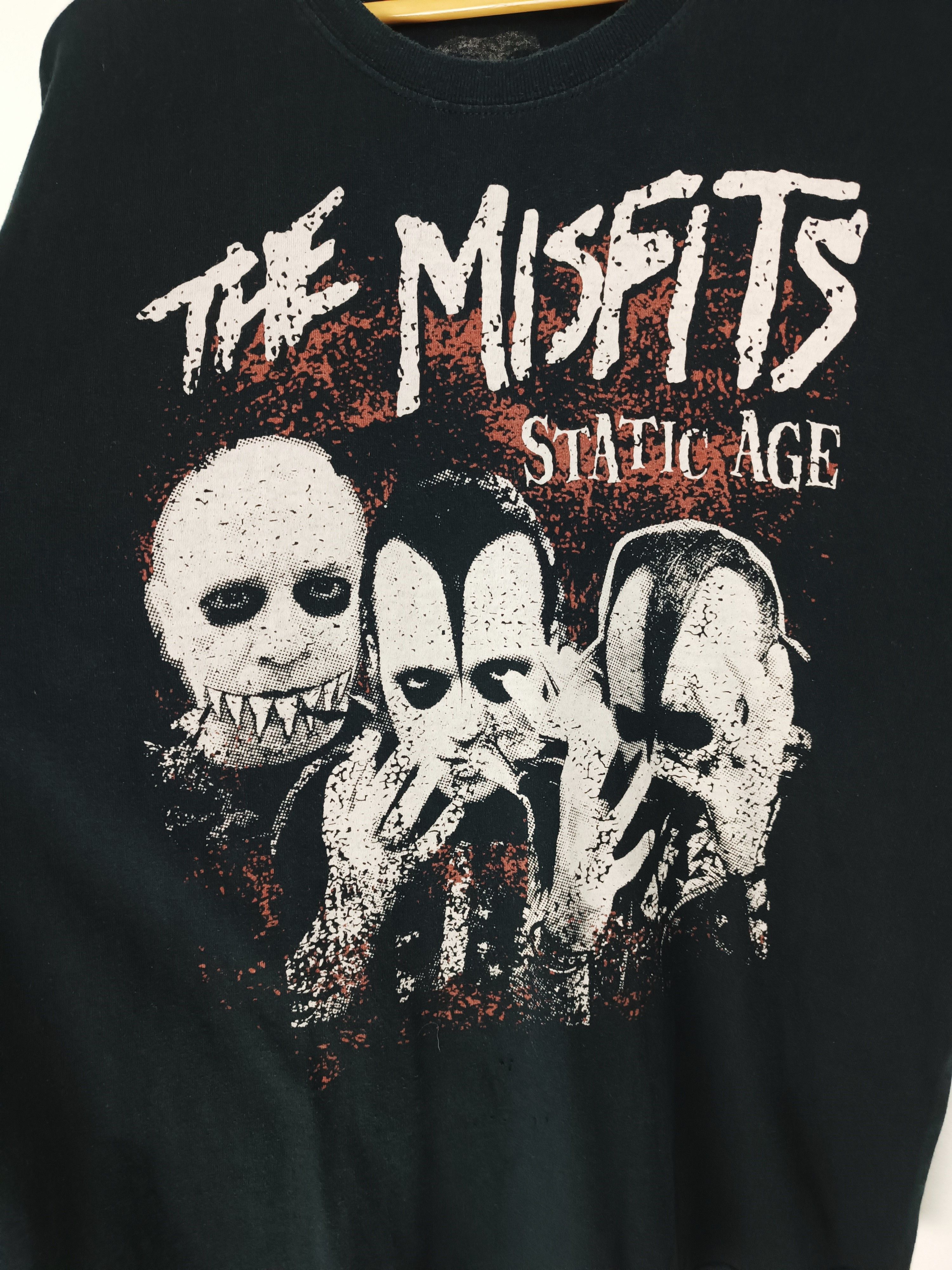 Band Tees VINTAGE THE MISFITS STATIC AGE FADED PUNK HORROR DANZIG TEE Size US L / EU 52-54 / 3 - 9 Thumbnail
