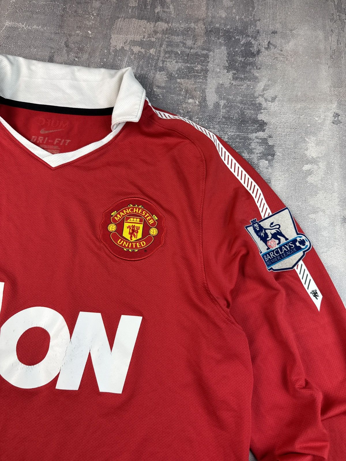 Nike Manchester United 2010/11 Nike Long Sleeve Home Jersey Kit Size US M / EU 48-50 / 2 - 4 Thumbnail