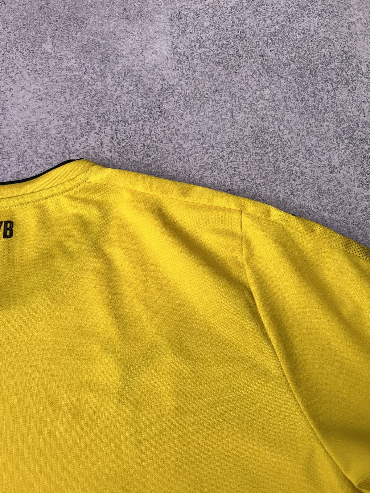 Puma × Vintage Borussia Dortmund Home Kit 17/18 Size US L / EU 52-54 / 3 - 16 Thumbnail