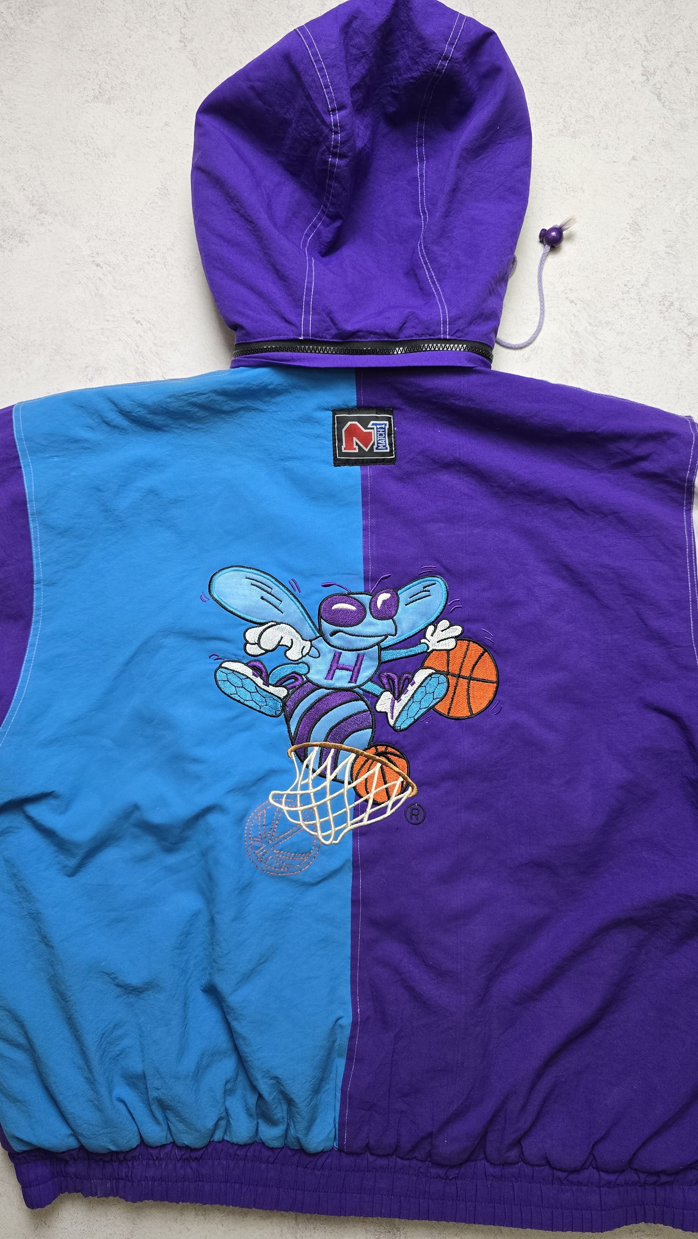 Logo Athletic VTG 90s Charlotte Hornets Logo Athletic Match 1 Jacket Size US L / EU 52-54 / 3 - 7 Thumbnail