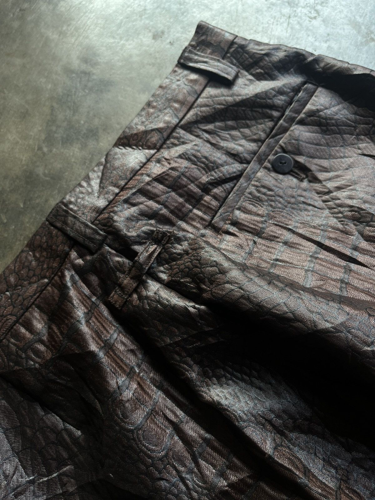 Jean Paul Gaultier JEAN PAUL GAULTIER HOMME JPG CROCODILE LEATHER EFFECT PANTS Size US 30 / EU 46 - 10 Thumbnail