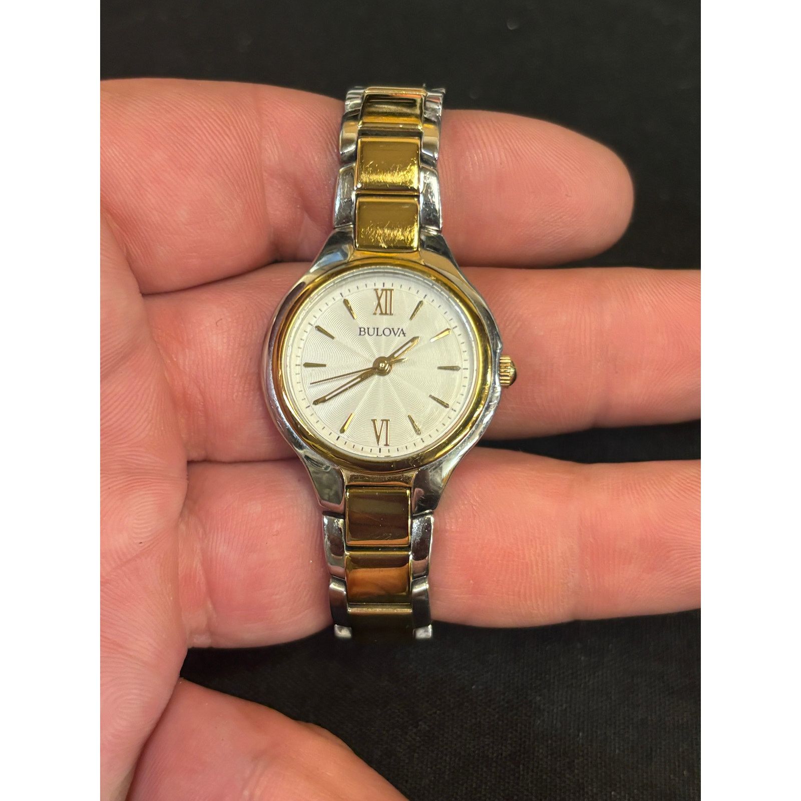 Bulova Bulova 98L217 Classic 2-Tone Women’s Watch! New Battery! Size ONE SIZE - 1 Thumbnail