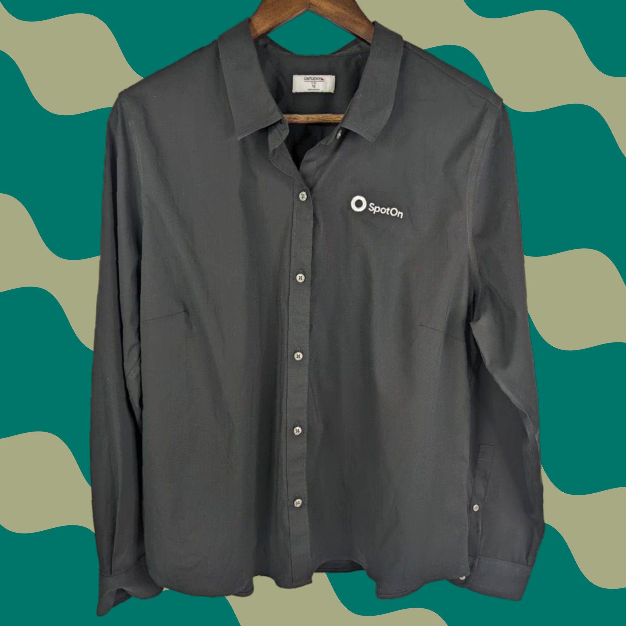 UNTUCKit UNTUCKit Shirt Womens 16 Black Button Long Sleeve Solid Logo (Defect) Size XXL / US 16-18 / IT 52-54 - 1 Thumbnail