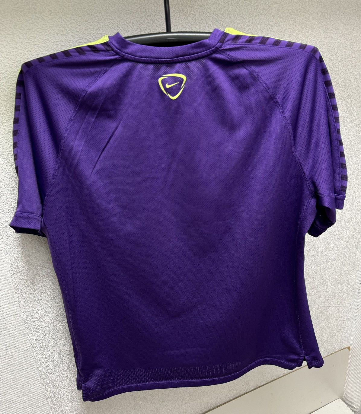 Nike Manchester City Nike soccer jersey Xl sz vintage Size US XL / EU 56 / 4 - 2 Thumbnail