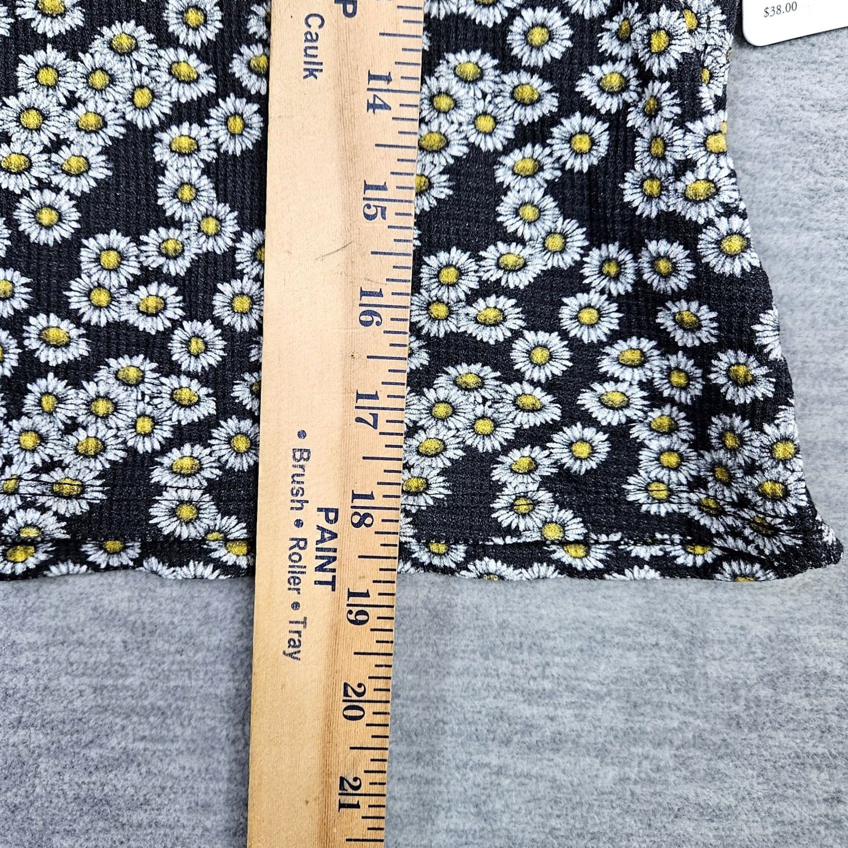 Vintage We the Free Black Floral Printed Ribbed Cropped Tee Top S Adult Regular Cotton Blend Short Sleeve Womens Shirt Knows No Decade Size S / US 4 / IT 40 - 6 Thumbnail