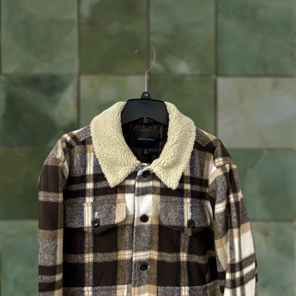 Banana Republic VINTAGE Banana Republic Jacket Mens M Brown Plaid Wool Sherpa Collar Pockets L/S Size US M / EU 48-50 / 2 - 1 Thumbnail