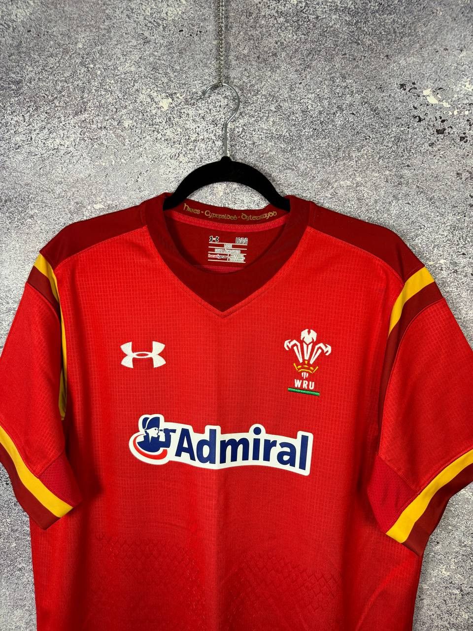 Under Armour Men's Rugby Union Wales 2015/16 Home Shirt Jersey UA Size US L / EU 52-54 / 3 - 6 Thumbnail