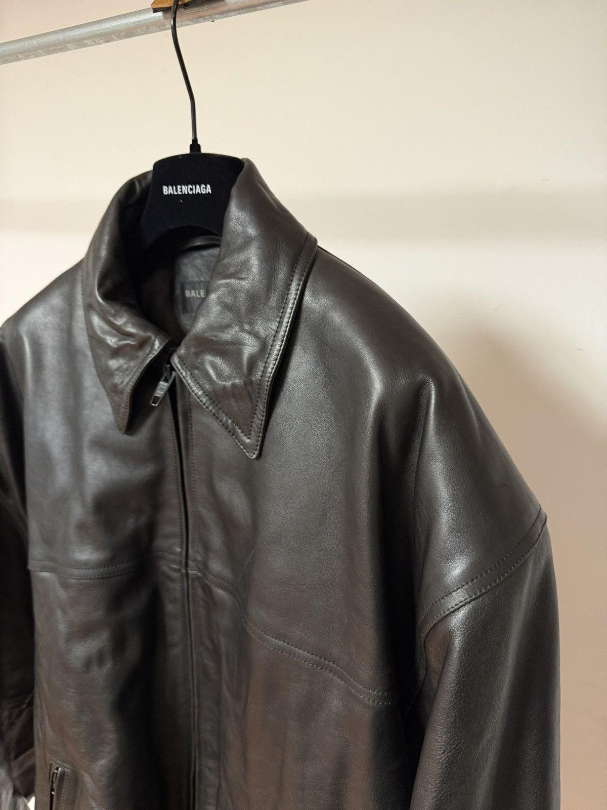 Balenciaga RARE - Summer 24 Cocoon Kick Leather Jacket M Size US M / EU 48-50 / 2 - 6 Thumbnail