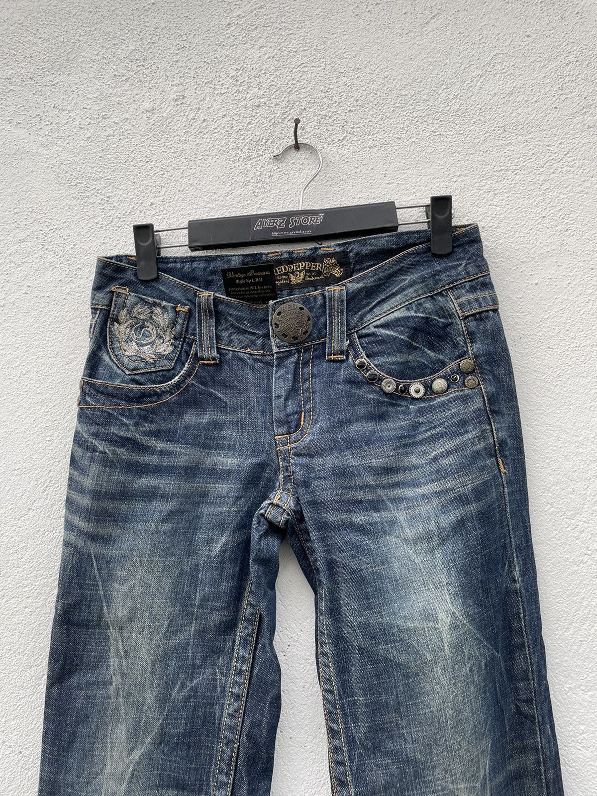 If Six Was Nine × Japanese Brand Vintage Y2K Red Pepper Gold Label Flare Low Rise Denim Jeans Size US 30 / EU 46 - 5 Thumbnail