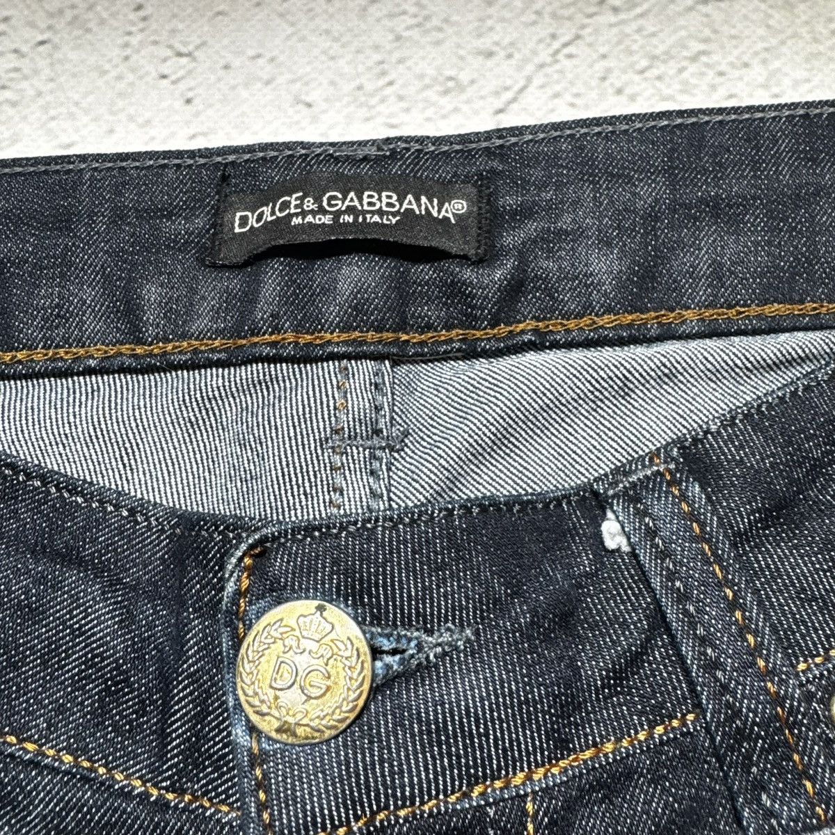 Dolce & Gabbana dolce gabbana dark blue jeans with big metal logo boot cut Size 28" / US 6 / IT 42 - 7 Thumbnail