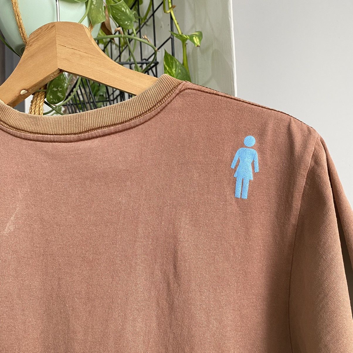 Vintage Thrashed Faded Vintage Y2K Skateboard Girls ERD GRUNGE TEE Size US M / EU 48-50 / 2 - 10 Thumbnail