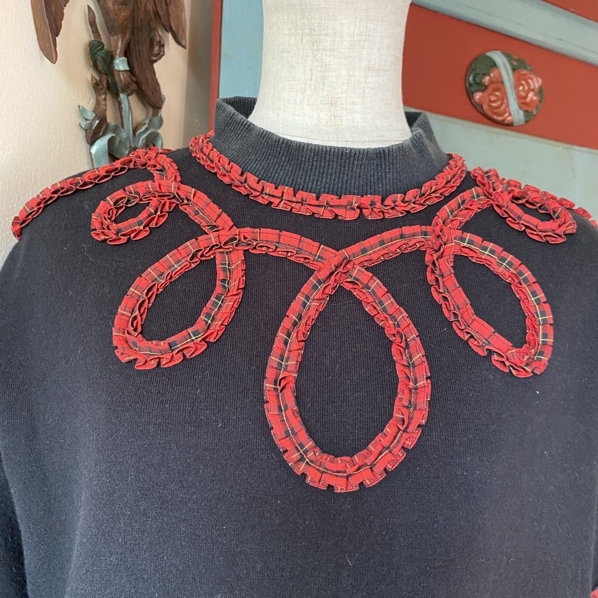 Kenzo KENZO Black Top with Red Loop Embroidery Size M / US 6-8 / IT 42-44 - 24 Thumbnail