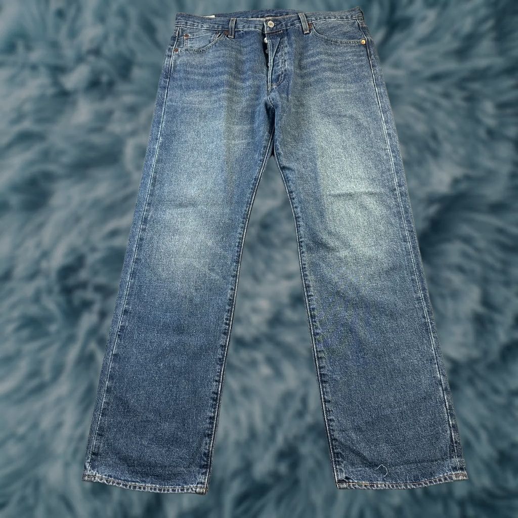Levi's Levi's 501 Jeans Mens 36x32 Blue Denim Straight Regular Vintage No 90s Theme Size US 36 / EU 52 - 1 Thumbnail