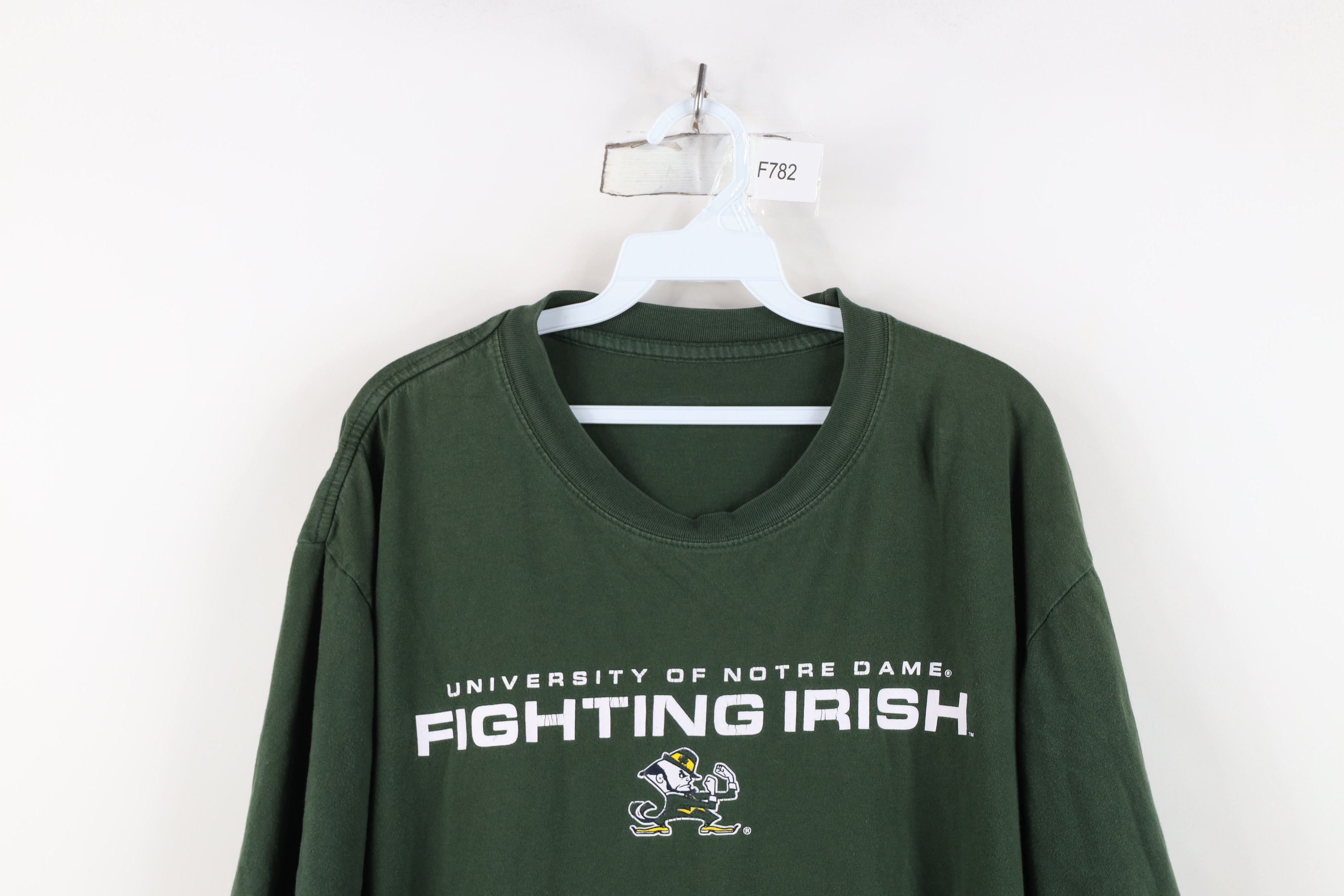 Vintage Vintage Spell University of Notre Dame Fighting T-Shirt Size US XL / EU 56 / 4 - 2 Thumbnail