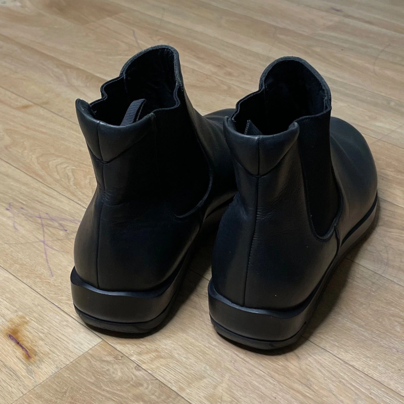 Prada Prada Men’s Black Leather Chelsea Ankle Boots Slip-On Size US 9.5 / EU 42-43 - 5 Thumbnail
