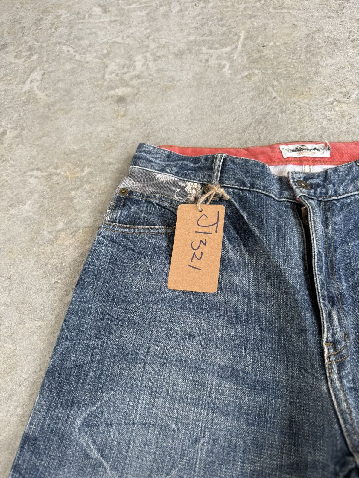 Karakuri Tamashii Karakuri Tamashii Embroidered Multipocket Distressed Size US 31 - 13 Thumbnail