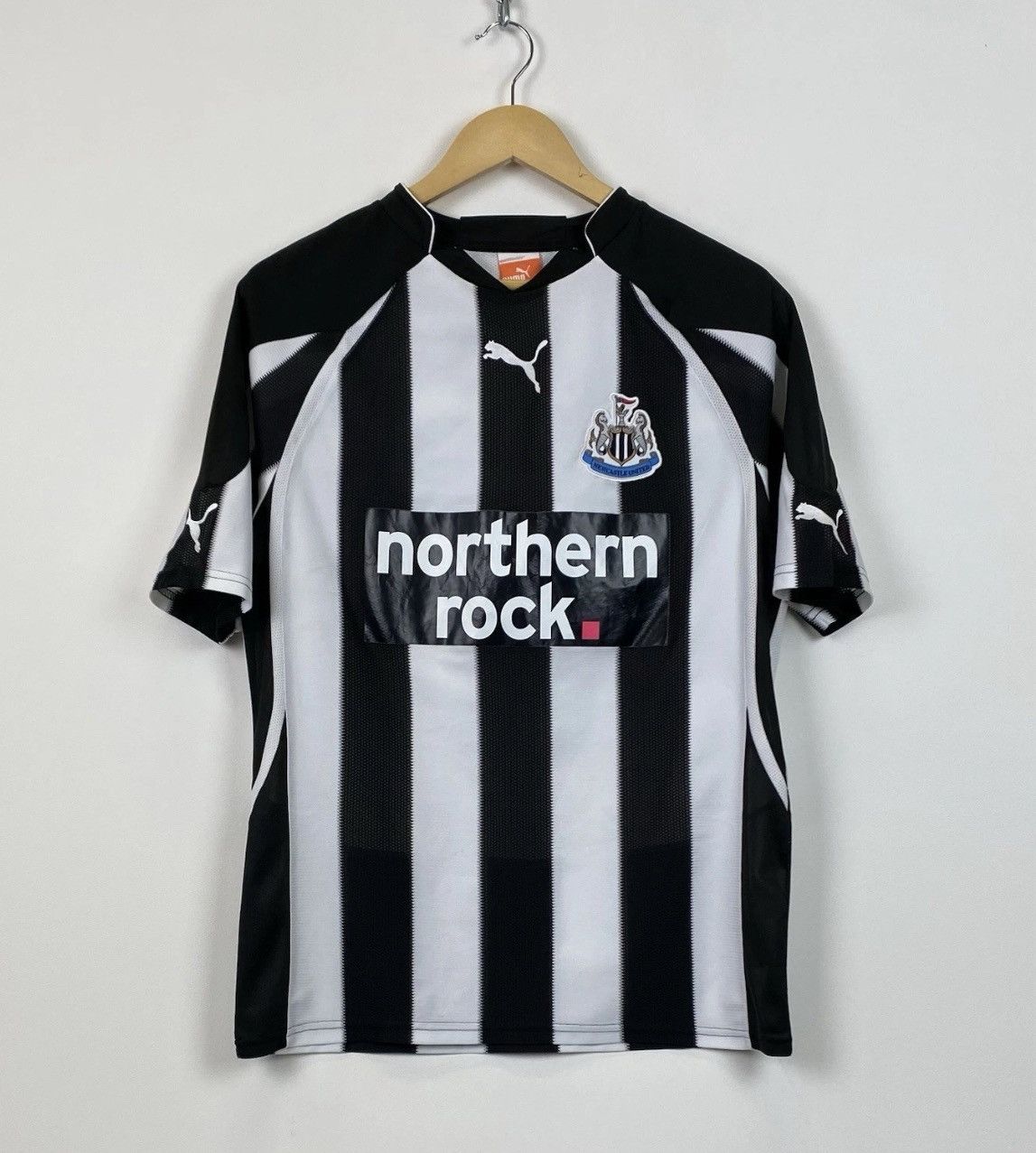 Chelsea Soccer Puma Newcastle United Soccer Football Jersey Shirt Striped Size US S / EU 44-46 / 1 - 1 Thumbnail