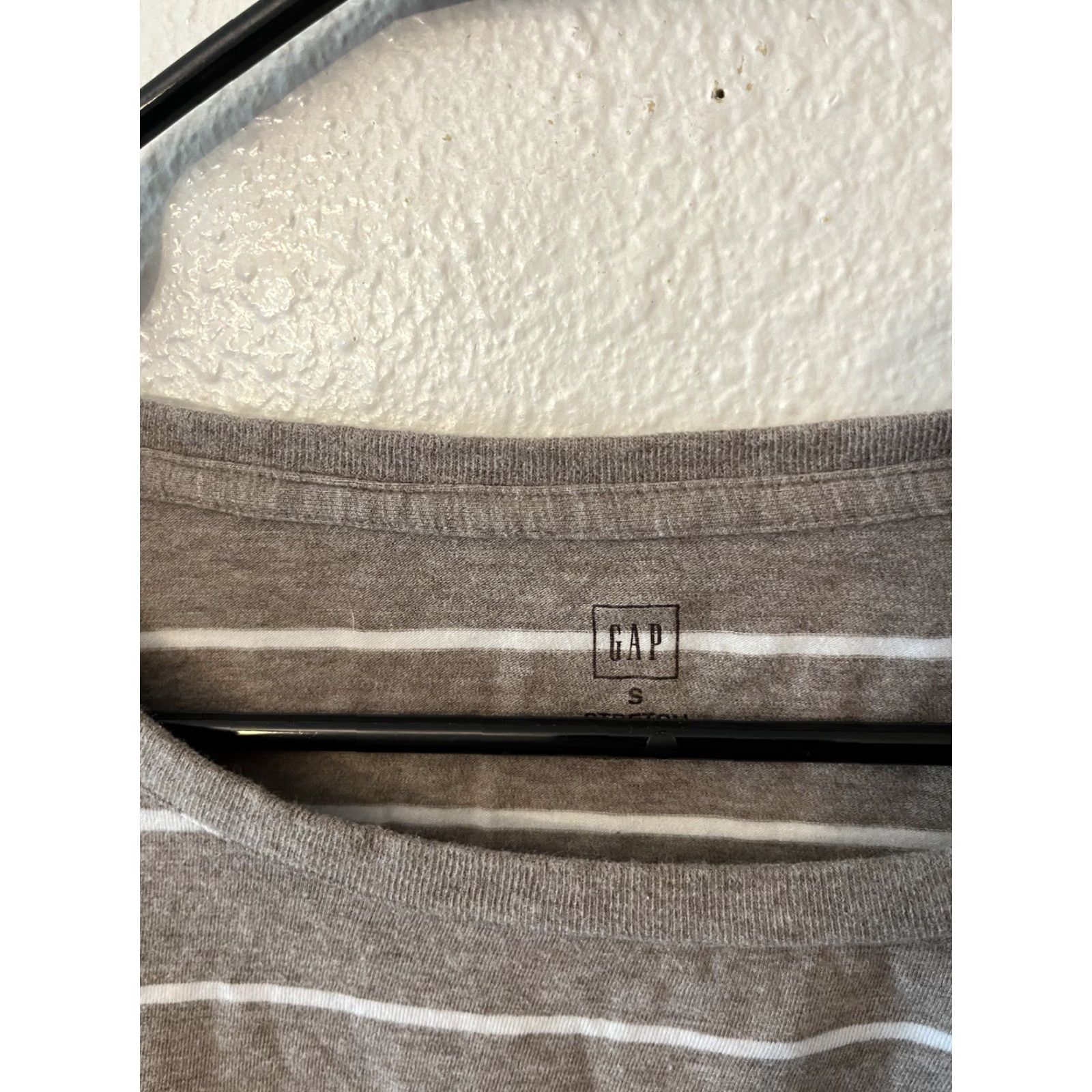 Gap VINTAGE Gap Women's Long Sleeve Shirt S Beige Striped Puff Sleeve Crew Neck Casual Fall Spring Summer Winter Size S / US 4 / IT 40 - 2 Thumbnail