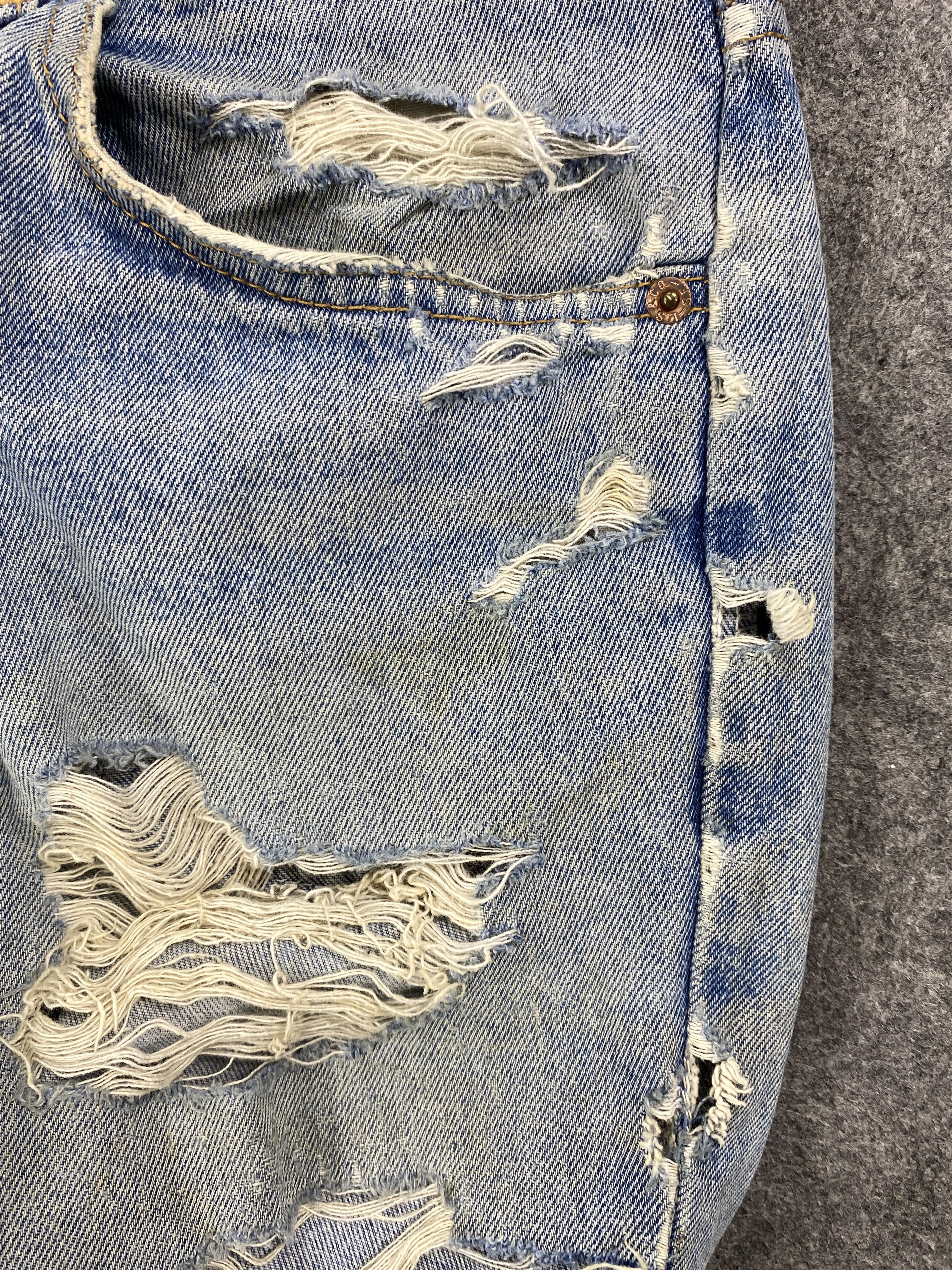 Japanese Brand Dirty Light Blue Vintage Levi's Orange Tab 31x31 -JN1777 Size US 31 - 10 Thumbnail
