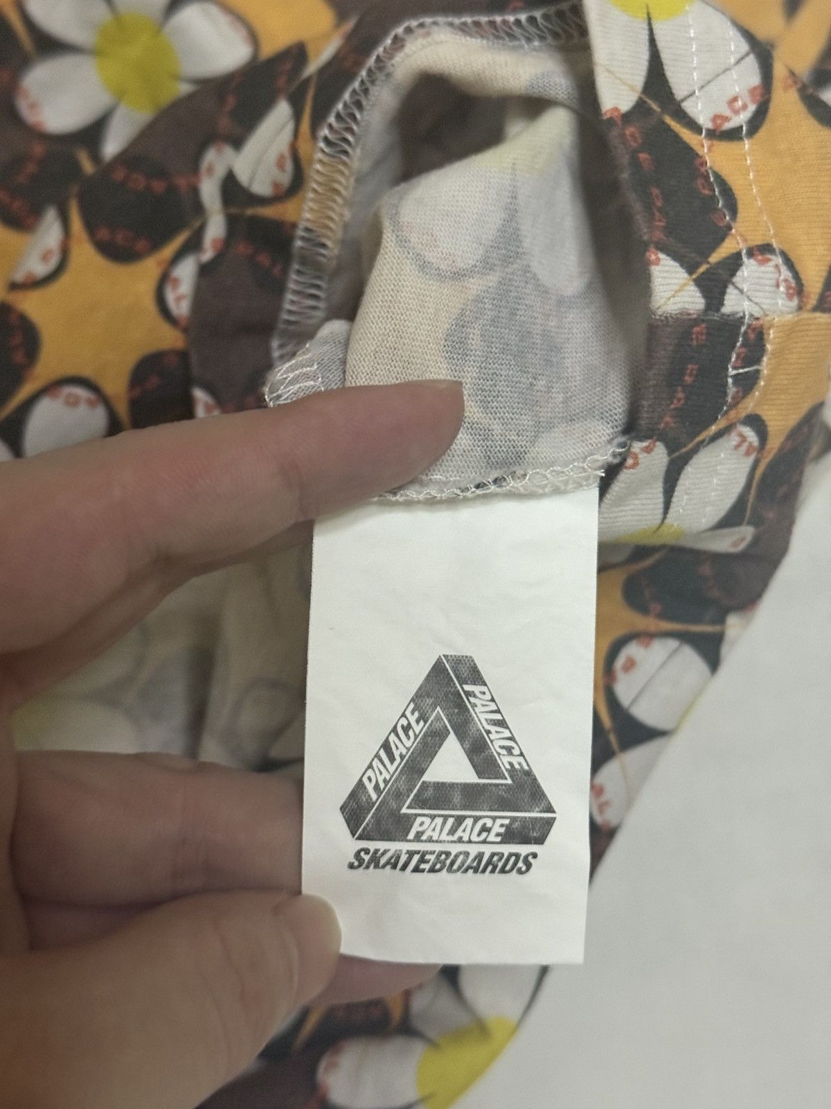 Palace Palace curtains T-shirt tee Size US XL / EU 56 / 4 - 4 Thumbnail