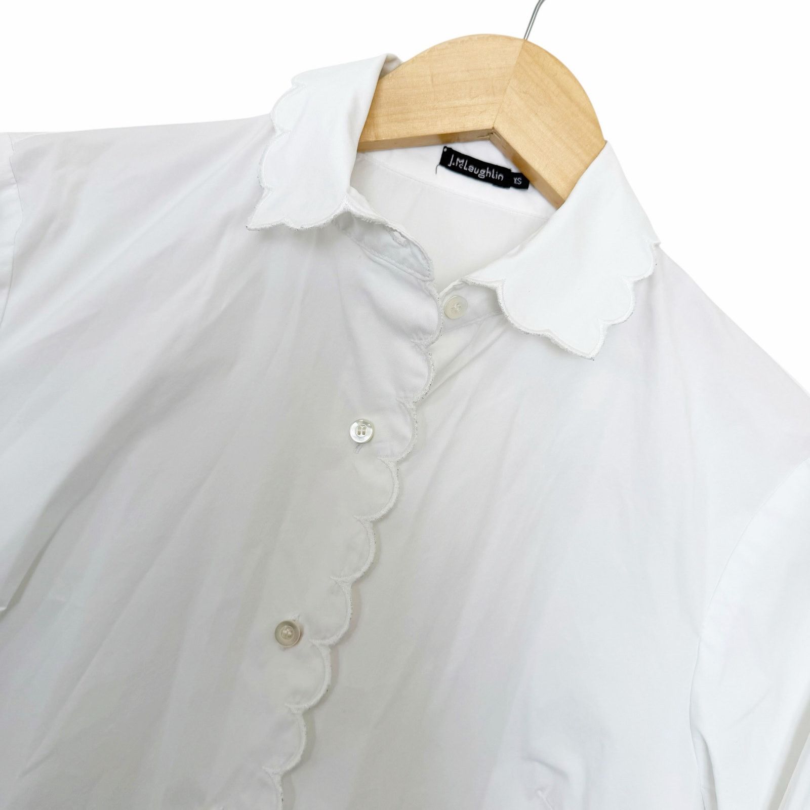 J.McLaughlin J. McLaughlin White Scalloped Long Sleeve Button Down Sz XS Size XS / US 0-2 / IT 36-38 - 1 Thumbnail
