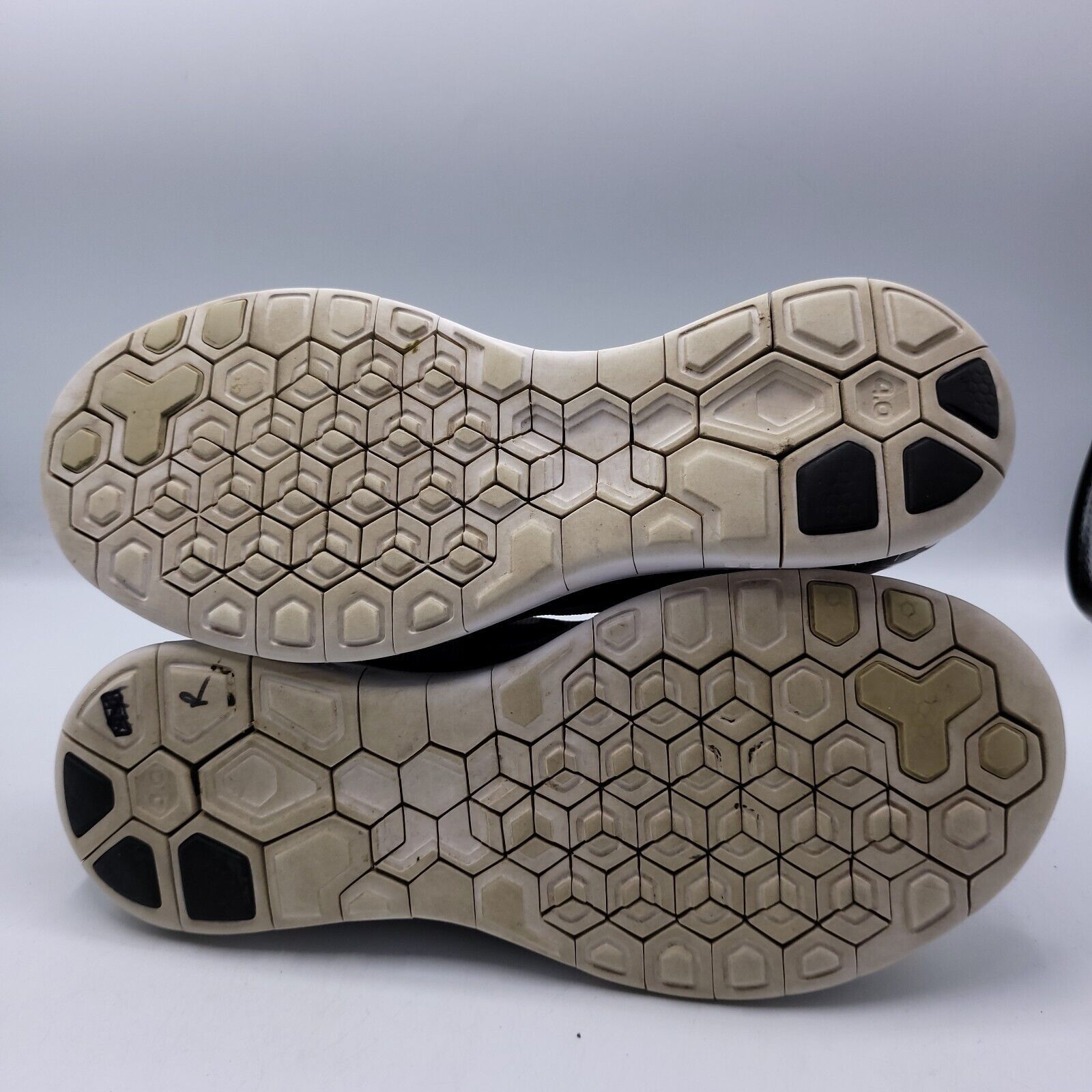 Nike Nike Free 4.0 Shoe Womens Size 8.5 718412-100 White Black Size US 8.5 / IT 38.5 - 7 Thumbnail
