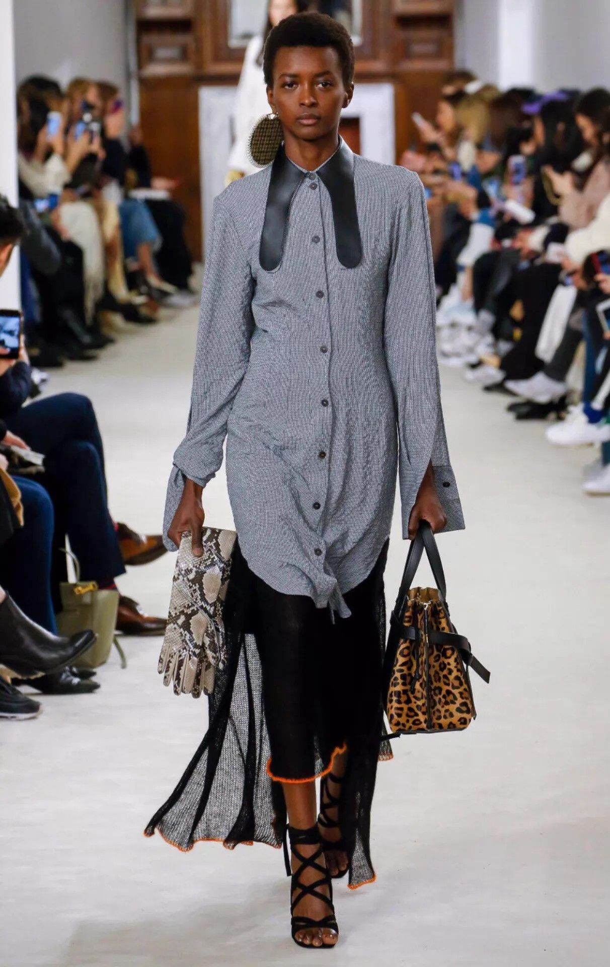 Loewe Loewe Women's Gray Check Shirtdress w/Black Leather Bow Back Size XS / US 0-2 / IT 36-38 - 2 Thumbnail