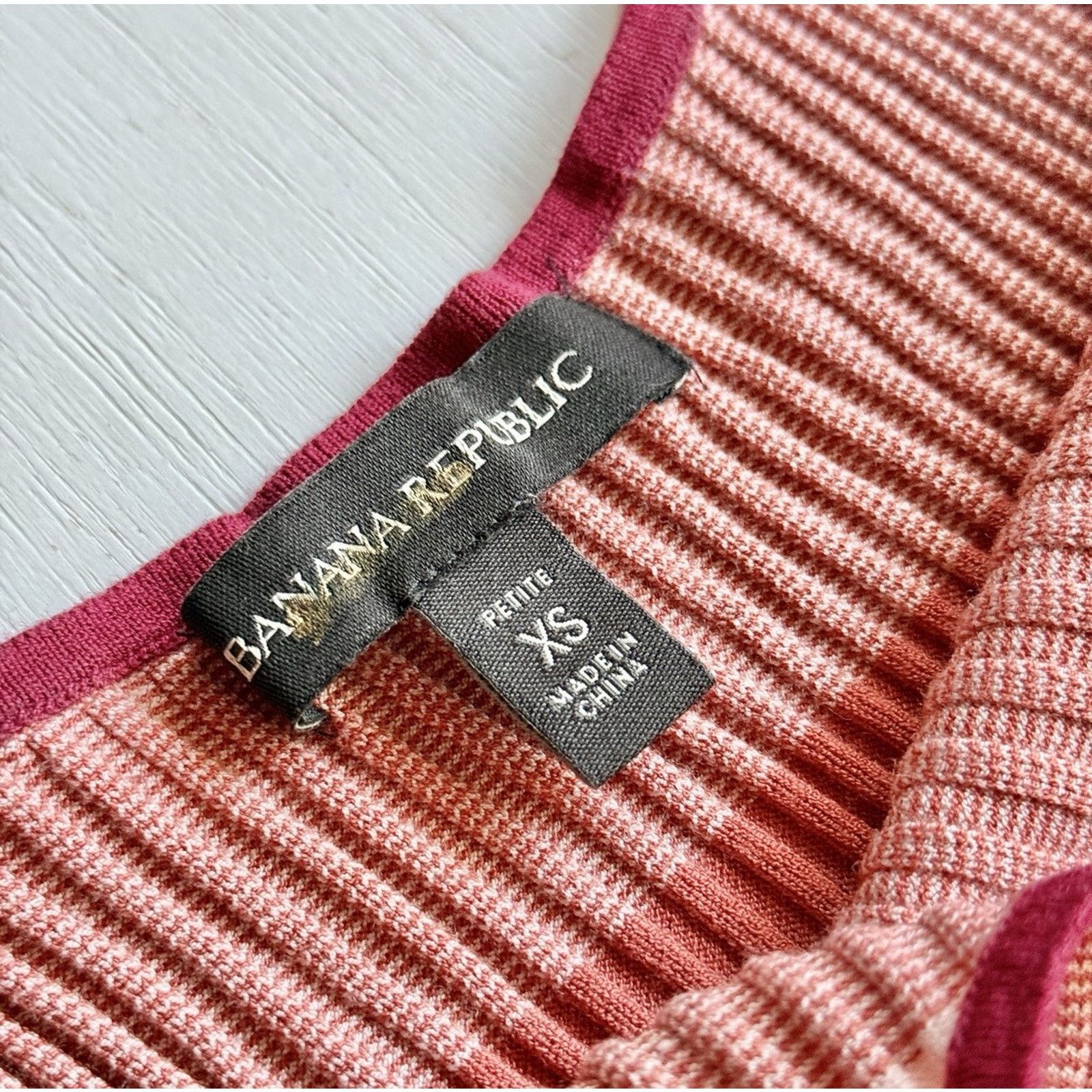 Banana Republic Banana Republic Womens Red Ombre Sweater Midi Dress S Size XS / US 0-2 / IT 36-38 - 4 Thumbnail