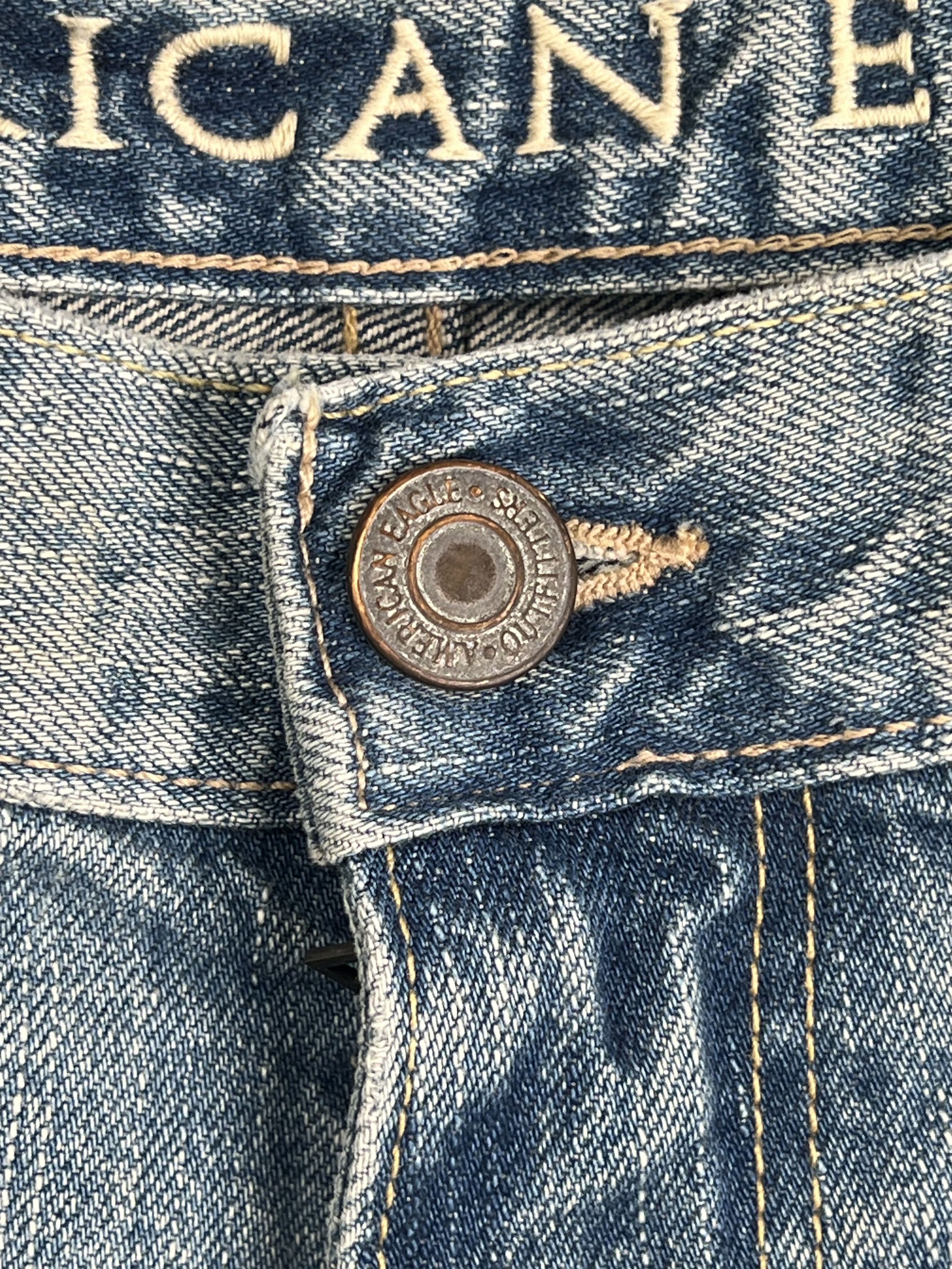 American Eagle Outfitters Light Wash Bootcut Jeans Jambe Semi-evasee Denim Size US 32 / EU 48 - 4 Thumbnail