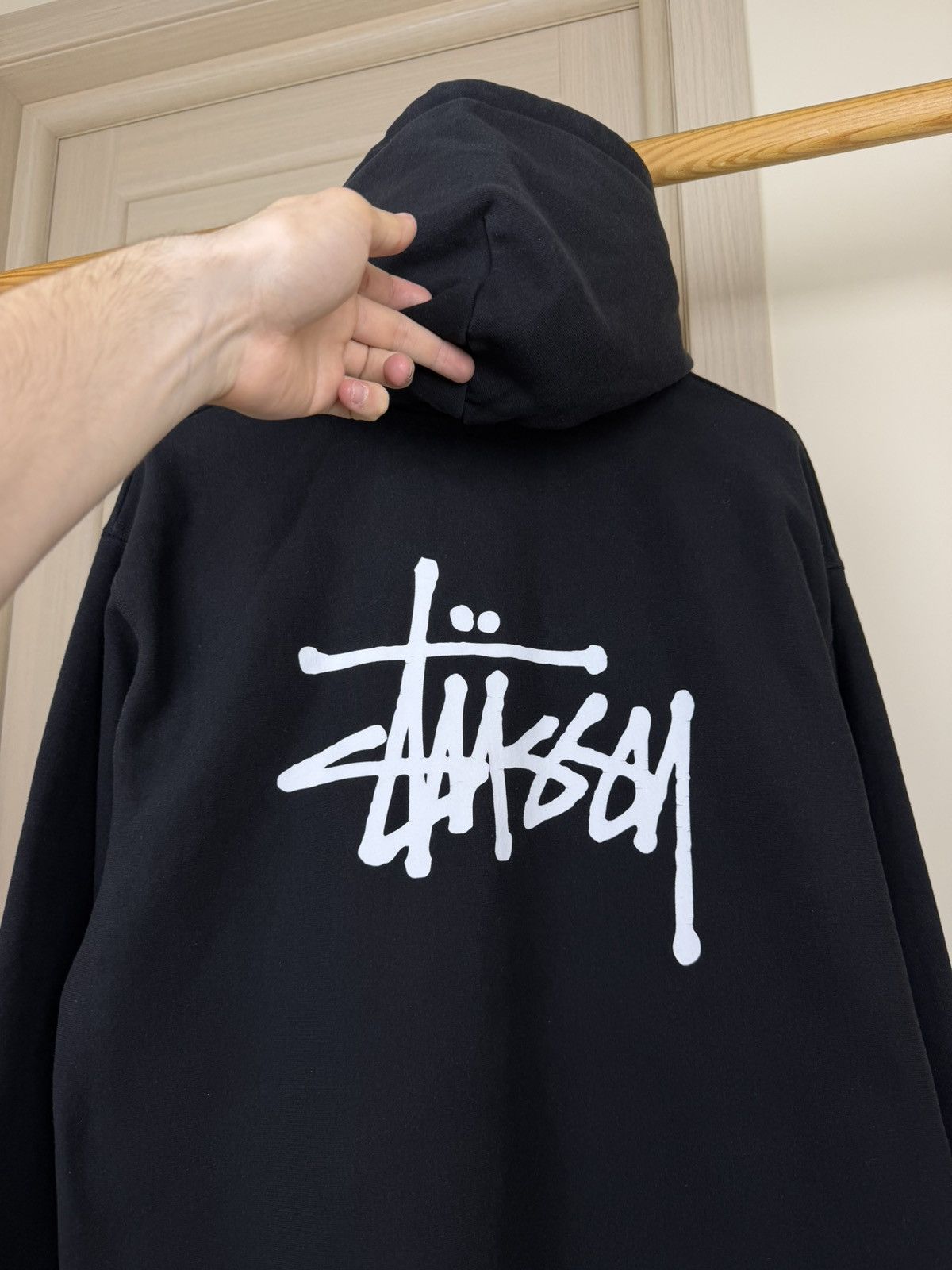 Stussy Stussy Hoodie Black Fleece Pullover Hoodie Vintage size L Size US L / EU 52-54 / 3 - 9 Thumbnail