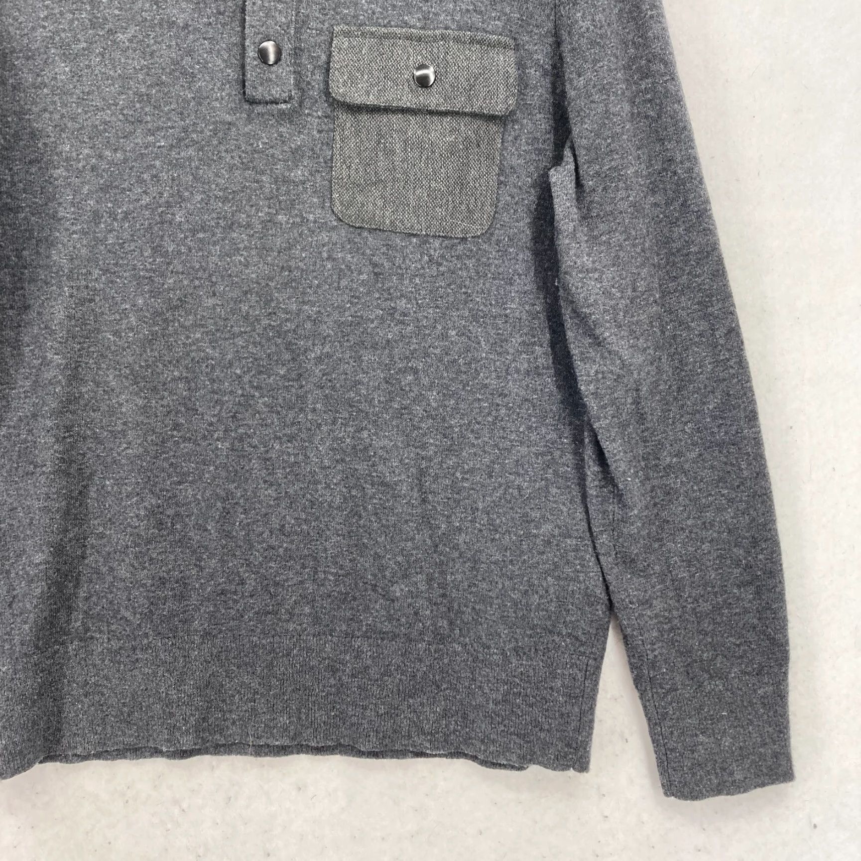 Banana Republic Banana Republic Merino Wool Mock Neck Sweater Mens Medium Gray Pocket Button Snap Up Pullover Casual Classic Preppy Size US M / EU 48-50 / 2 - 3 Thumbnail